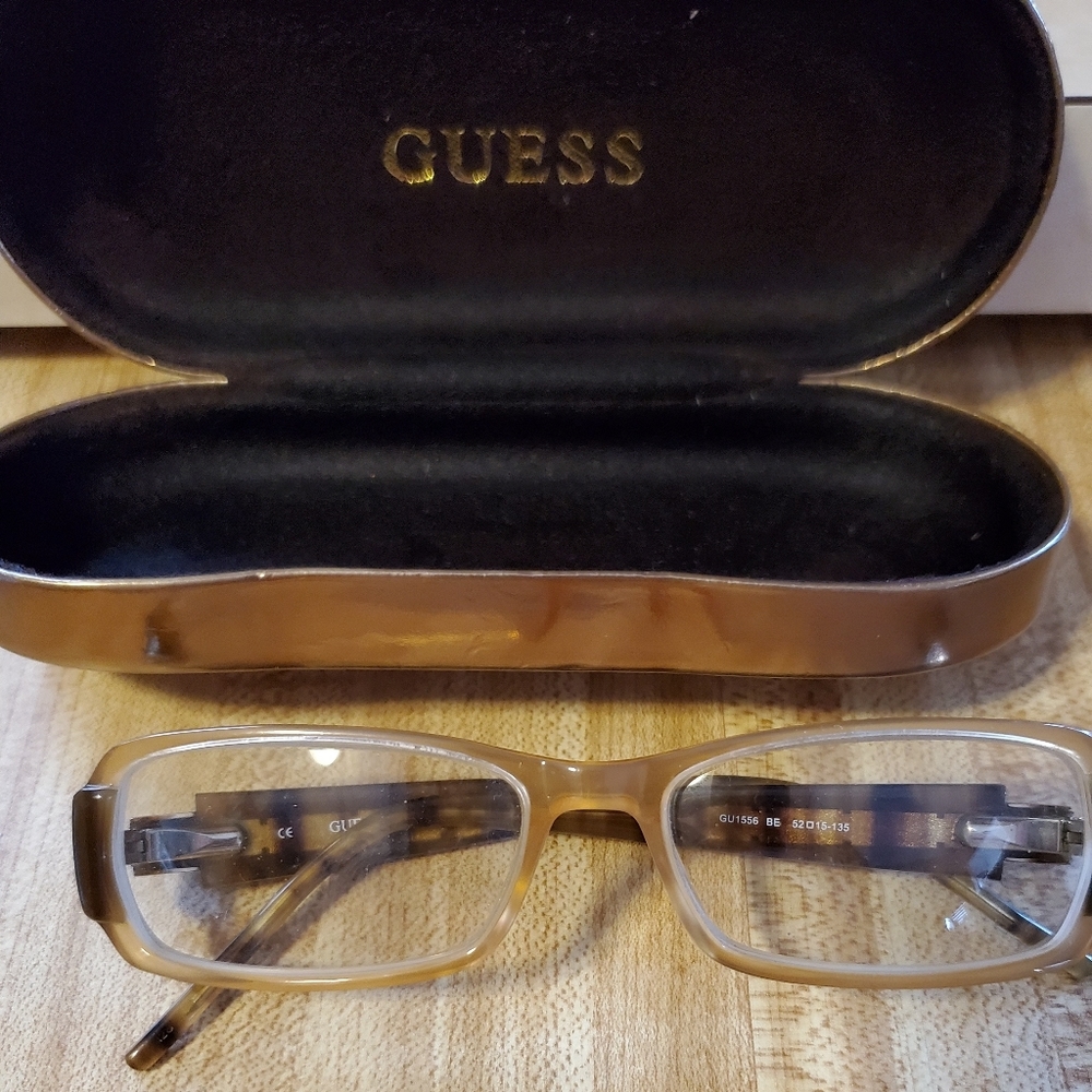 GUESS frames